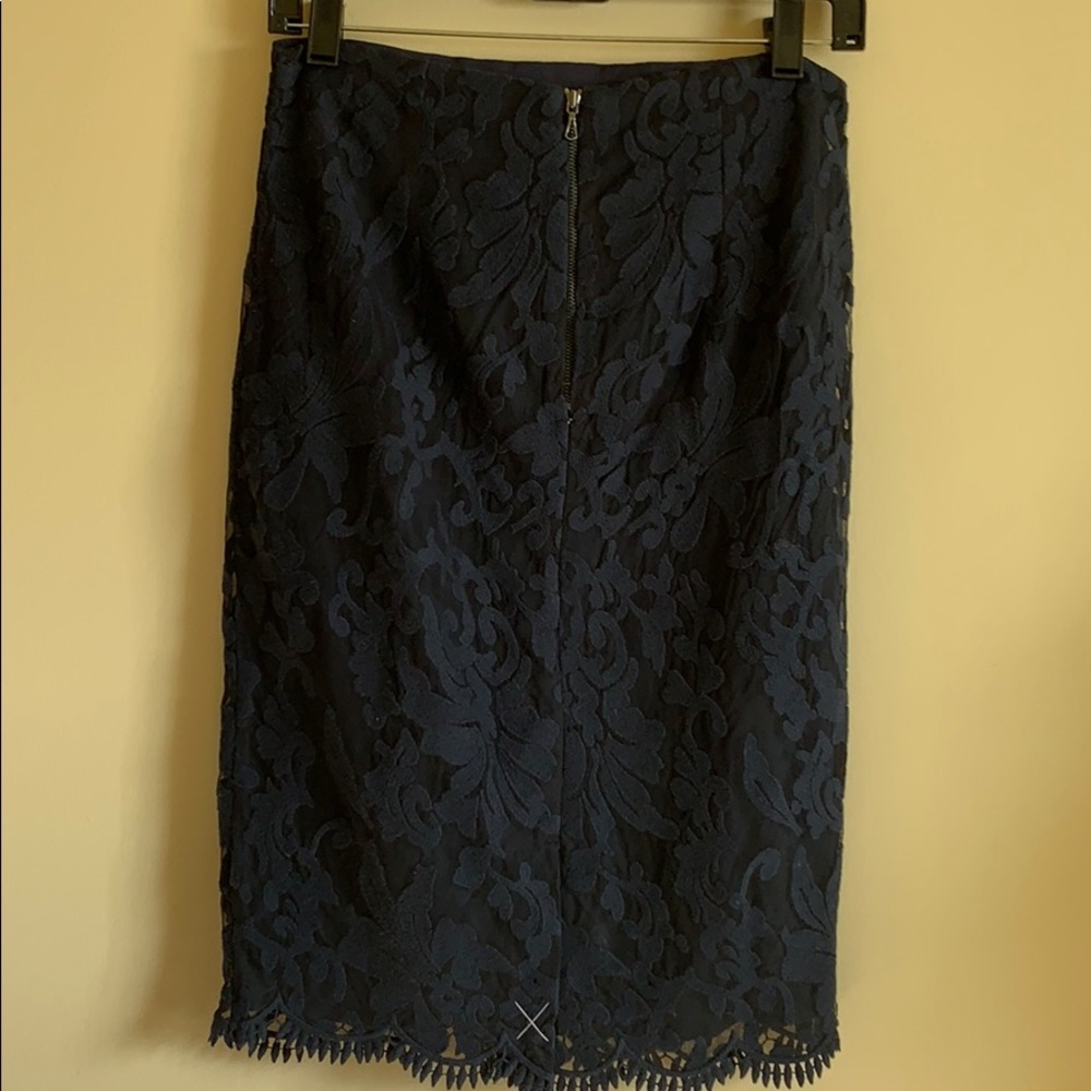 NWT Ann Taylor Navy Pencil Lace Skirt 0 - Picture 5 of 6